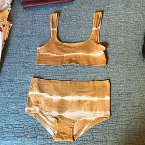 Anthropologie bra and shorts set size M/L